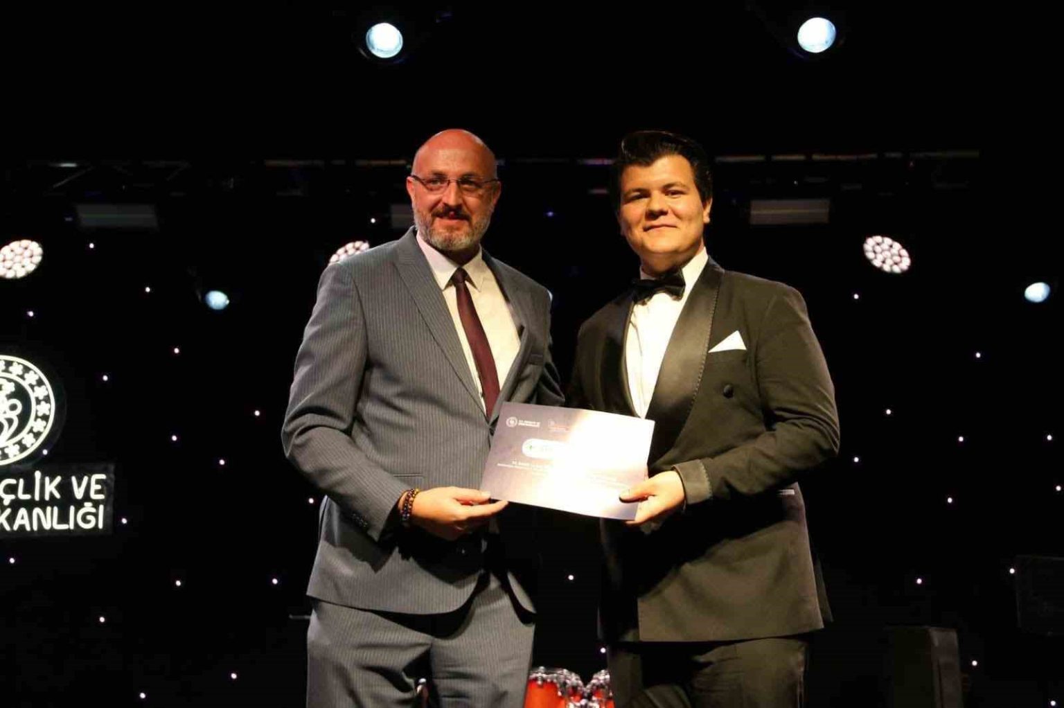 muglanin-gencleri-egede-parladi