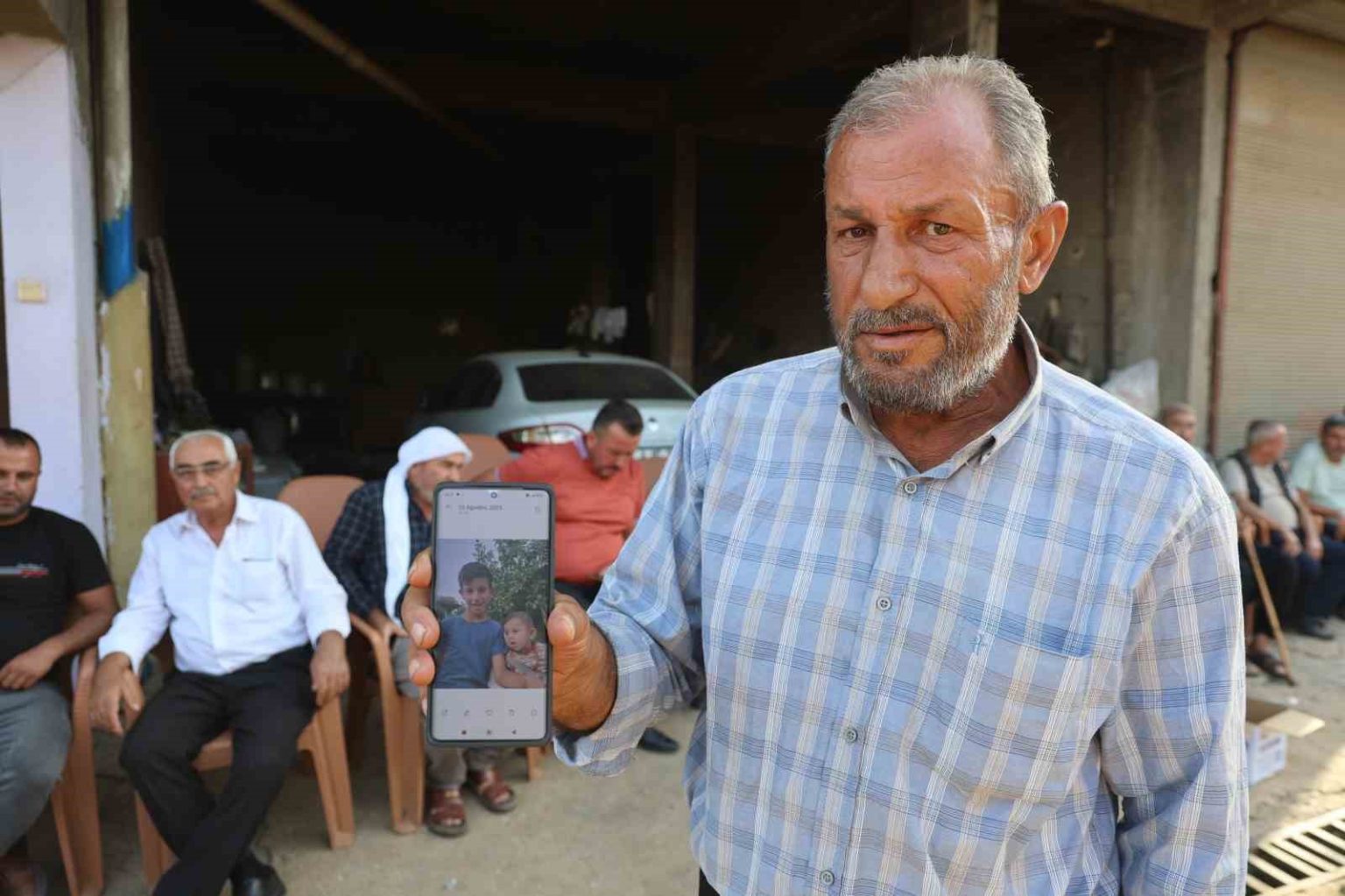 okuldan-donerken-cipin-carpmasiyla-vefat-eden-9-yasindaki-hasanin-olumu-ailesini-uzuntuye-bogdu