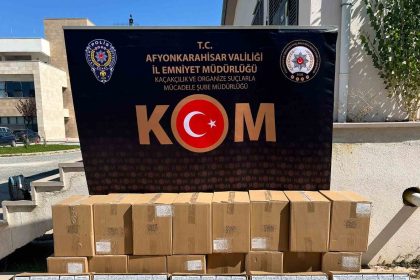 polis-210-bin-adet-sahte-bandrollu-bos-makaron-ele-gecirdi