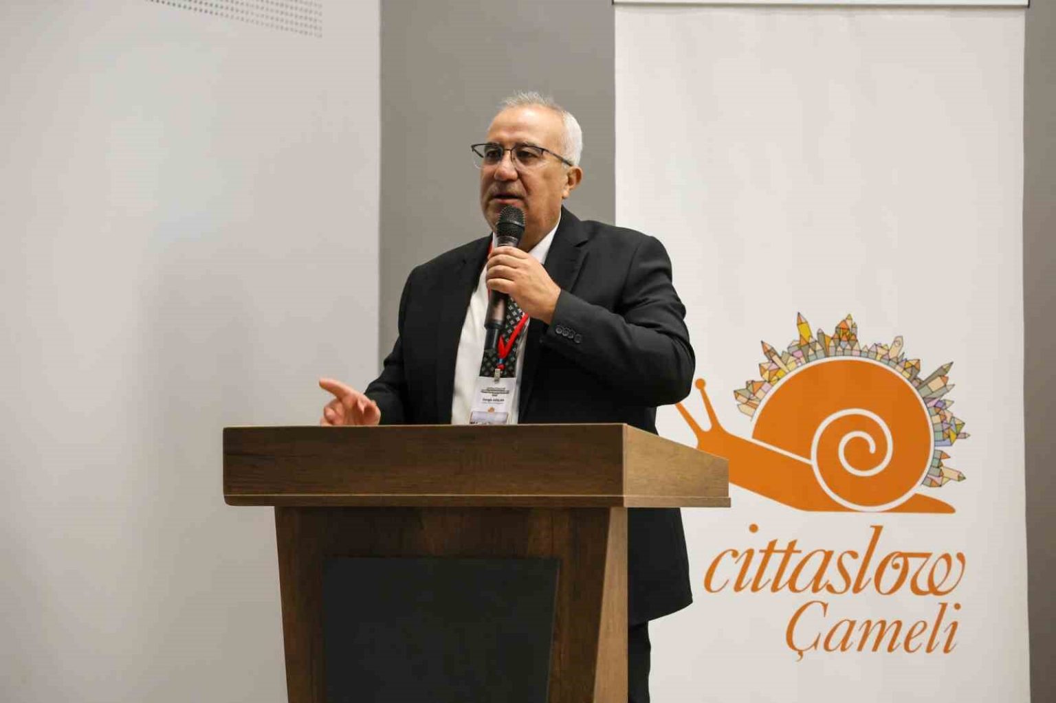 sakin-sehir-cameli-icin-turizm-yol-haritasi-belirlendi