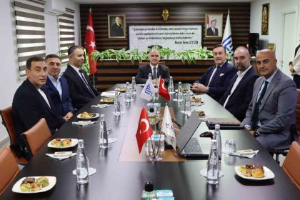 vali-ozkandan-muradiye-osbdeki-yatirimlara-inceleme