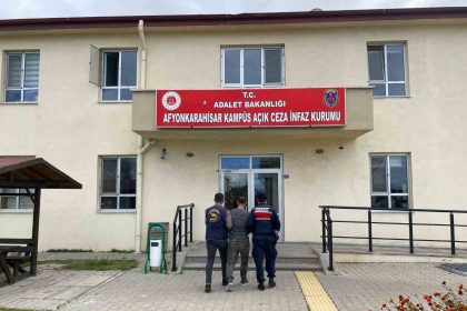 yaklasik-48-yil-hapis-cezasiyla-aranan-sahis-yakalandi