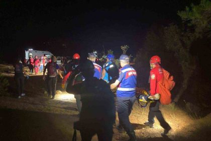 alanyada-magarada-mahsur-kalan-2-cocuk-kurtarildi