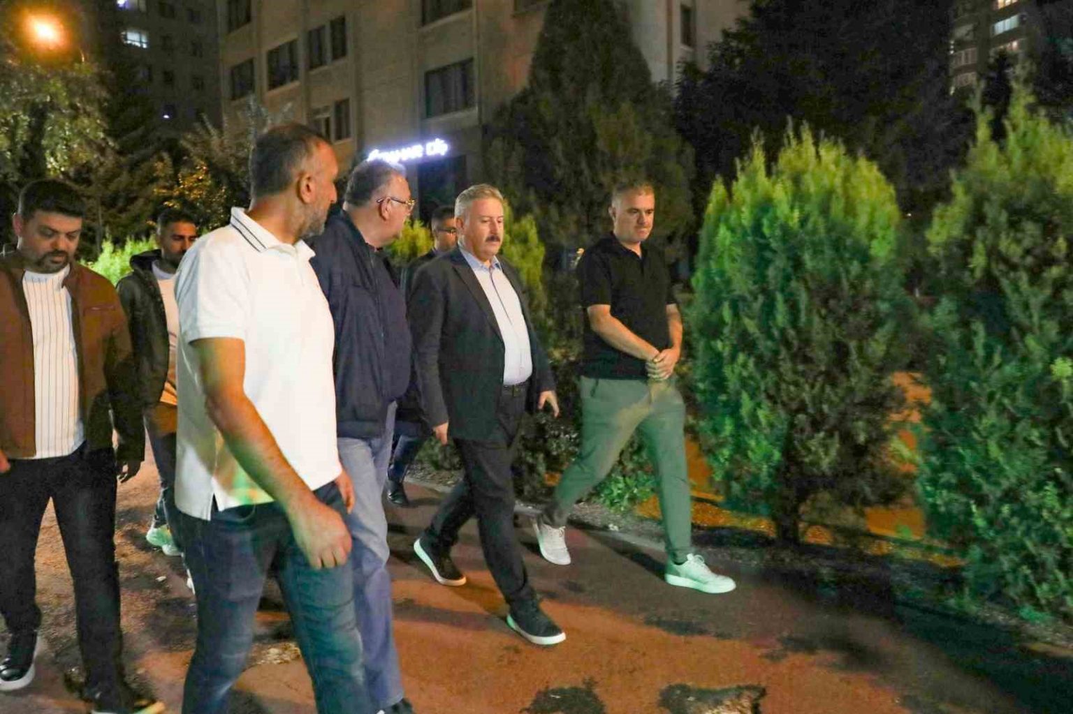 alparslan-parkinin-ikinci-kismi-yenilendi
