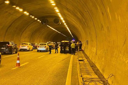 ankarada-otomobilin-icerisinde-silahli-kavga-1-olu-1-yarali