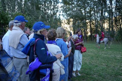 avrupali-klasik-otomobil-tutkunlari-bayburtta-ata-sporu-ciride-hayran-kaldi