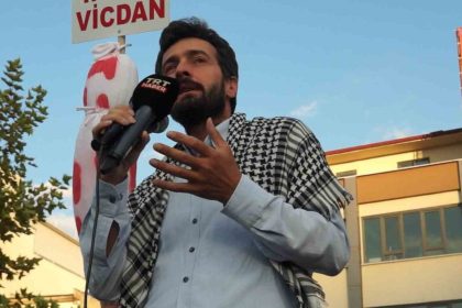 balikesirde-yuzlerce-kisi-filistine-destek-icin-yurudu