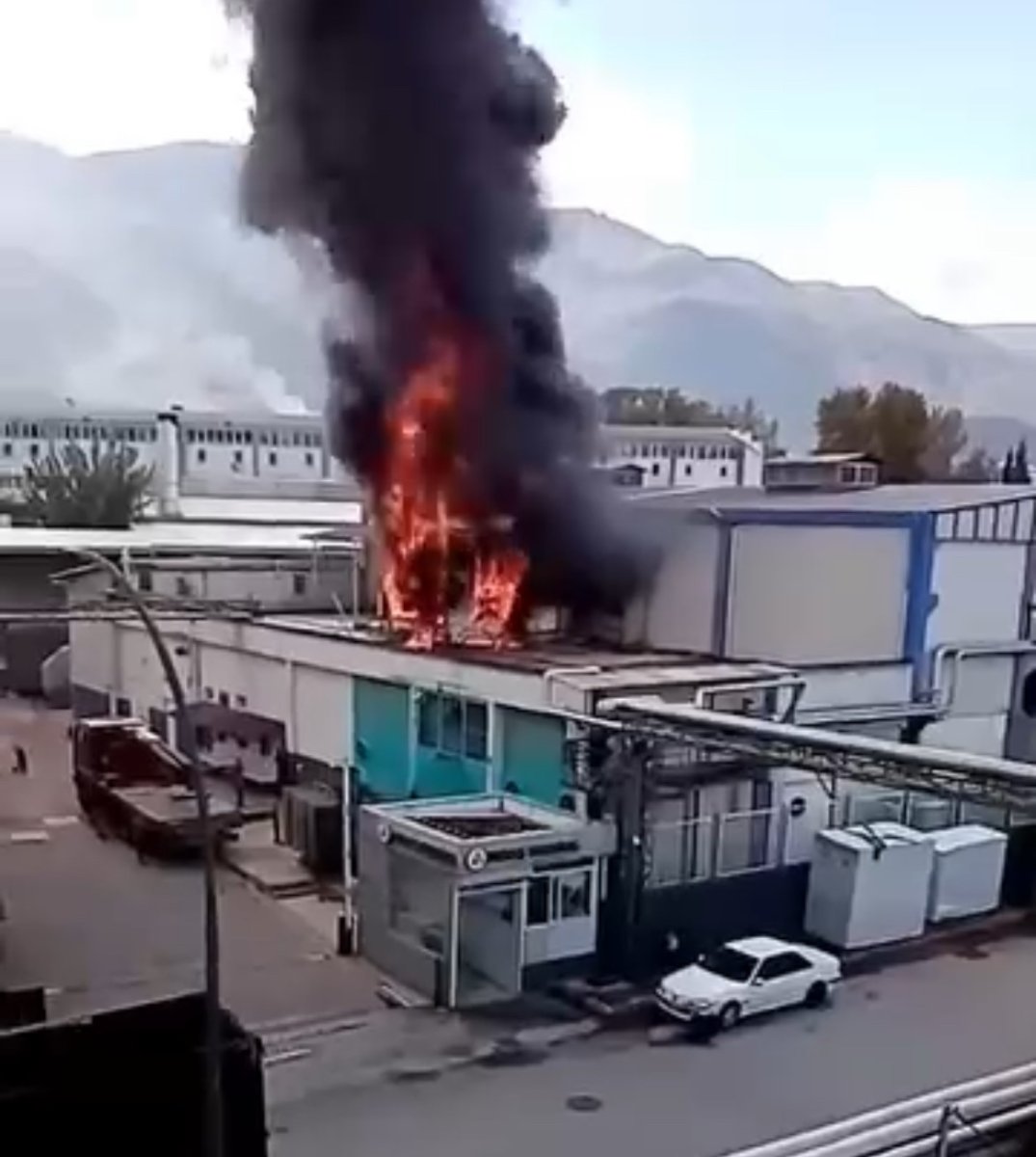bursada-korkutan-fabrika-yangini