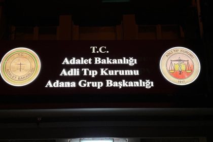 cadde-ortasinda-bicakli-kavga-1-olu