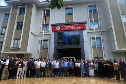 gelecegin-din-gorevlileri-kahvaltida-bir-araya-geldi