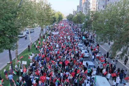 kahramanmarasta-binlerce-kisi-filistine-destek-icin-yurudu