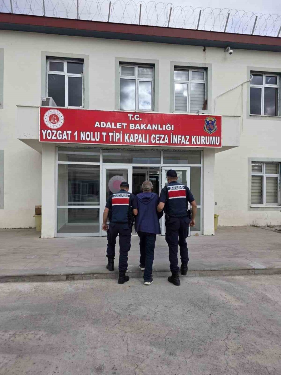 kirsehirde-yasli-cifti-olduren-katil-zanlisi-cezaevinde-kalp-krizi-gecirerek-oldu