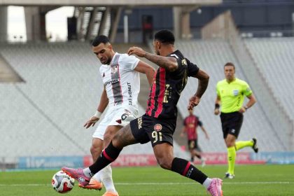 trendyol-super-lig-fatih-karagumruk-0-gaziantep-fk-0-mac-devam-ediyor