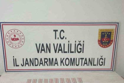 vanda-iran-uyruklu-sahsin-uzerinden-160-adet-uyusturucu-hap-ele-gecirildi