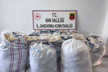 vanda-piyasa-degeri-yaklasik-1-milyon-50-bin-tl-olan-kacak-malzeme-ele-gecirildi
