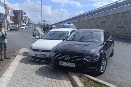 yasaga-aldiris-etmeyen-surucunun-hatasi-kazayla-sonuclandi-1-yarali