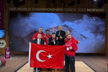 yusuf-fehmi-genc-silkmede-dunya-ucuncusu