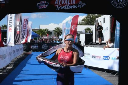 2025-ayvalik-triatlonu-turkiye-kupasi-finali-sona-erdi