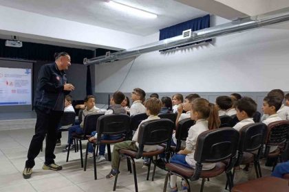 afaddan-ilkokul-ogrencilerine-farkindalik-egitimi