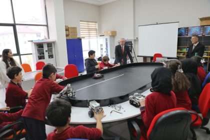 agrida-kodlagri-projesi-ile-125-bin-ogrenci-teknoloji-egitimi-aliyor