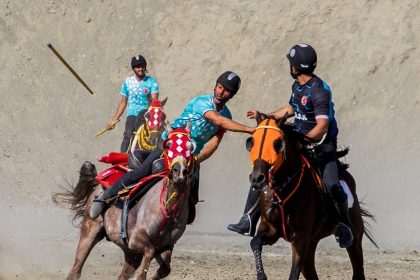 atli-cirit-on-eleme-musabakalari-erzincanda-yapildi