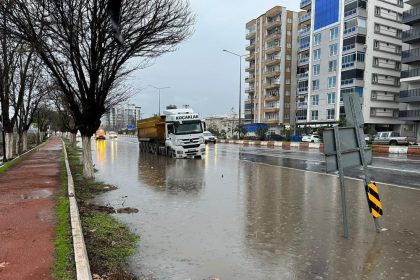 aydina-kuvvetli-yagis-uyarisi