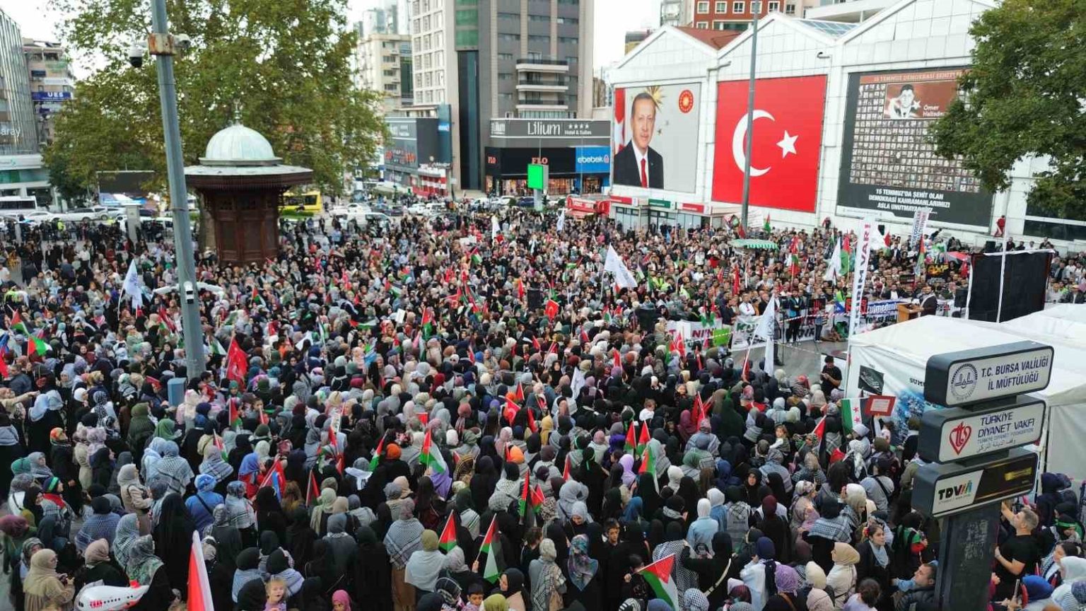 bursalilar-gazze-icin-meydanlara-indi