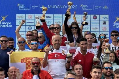demir-adam-ali-bididan-cifte-basari-mudanya-ve-ayvalikta-2-kupa-1-madalya