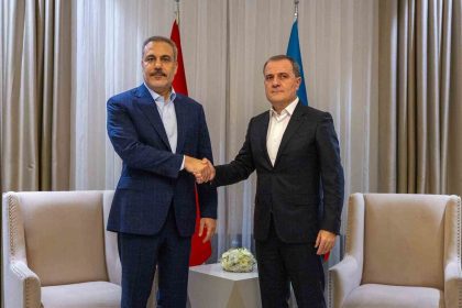 disisleri-bakani-fidan-azerbaycan-disisleri-bakani-bayramov-ile-bir-araya-geldi