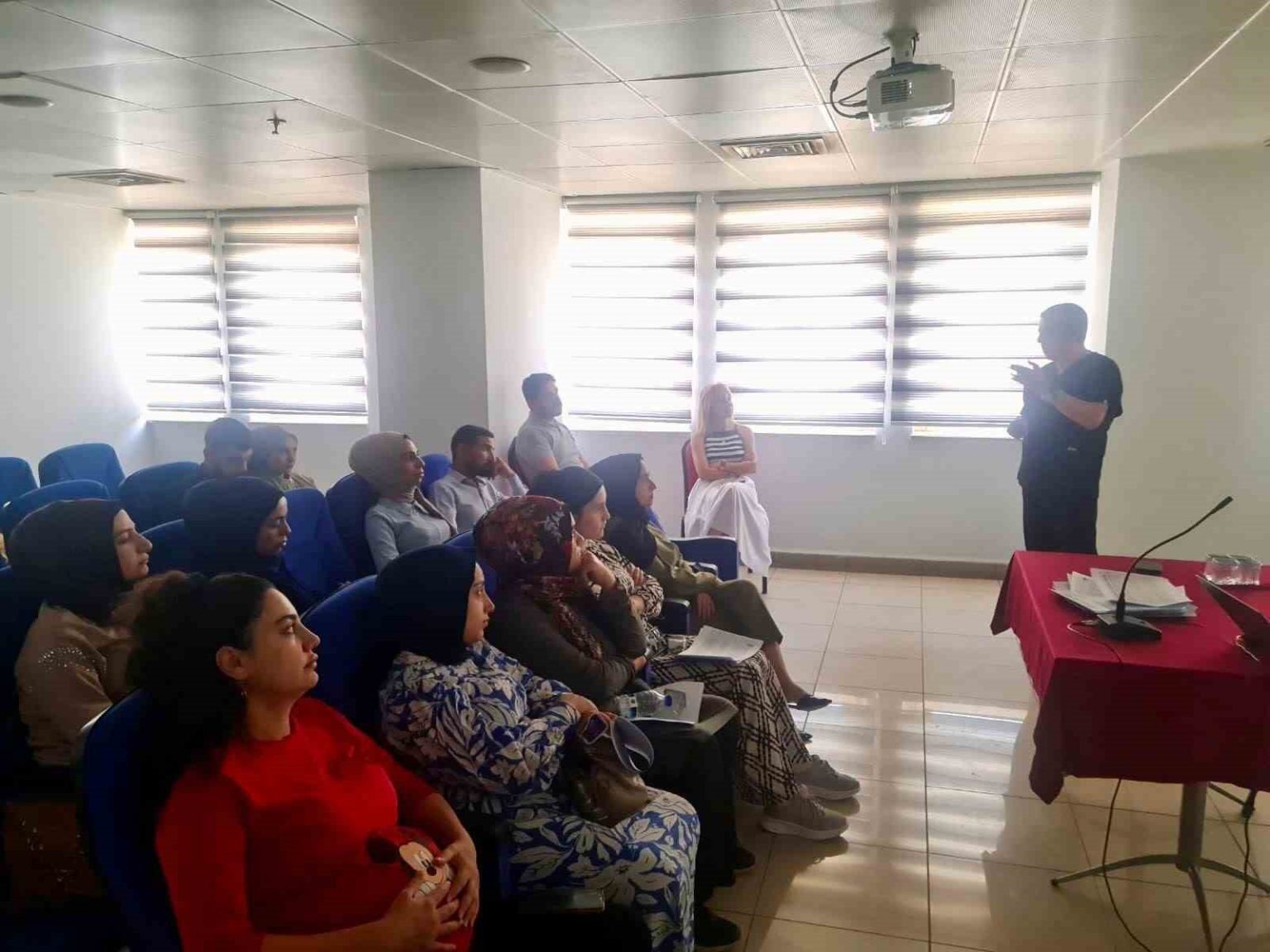 diyarbakirda-gebe-okulunda-agiz-ve-dis-sagligi-egitimleri-basladi