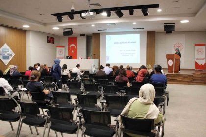 elazigda-anne-sutunun-onemi-ele-alindi