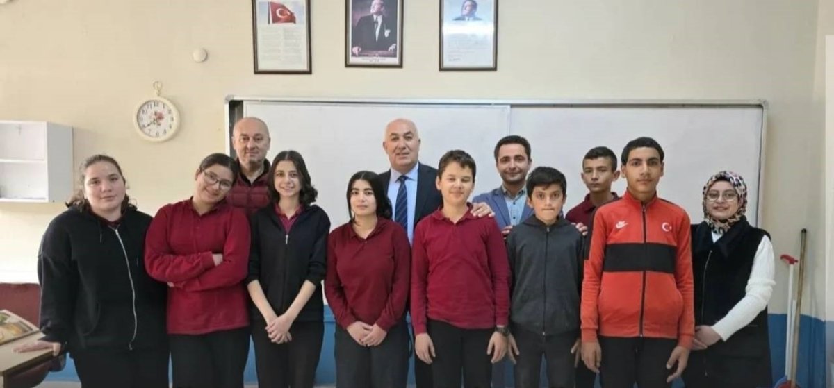 emirdag-ilce-milli-egitim-muduru-gurkan-emeksiz-guvecci