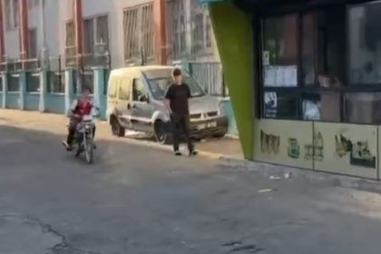 kasksiz-ve-abart-egzozlu-motosiklet-surucusune-ceza