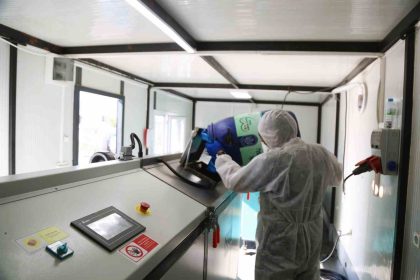 melikgazide-sifir-atik-ile-yemek-atiklari-can-dostlar-icin-mamaya-donusuyor