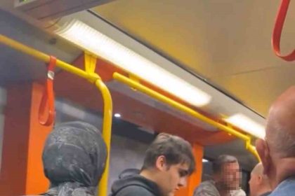 metroda-yaka-paca-kavga-cikti-guvenlik-araya-zor-girdi