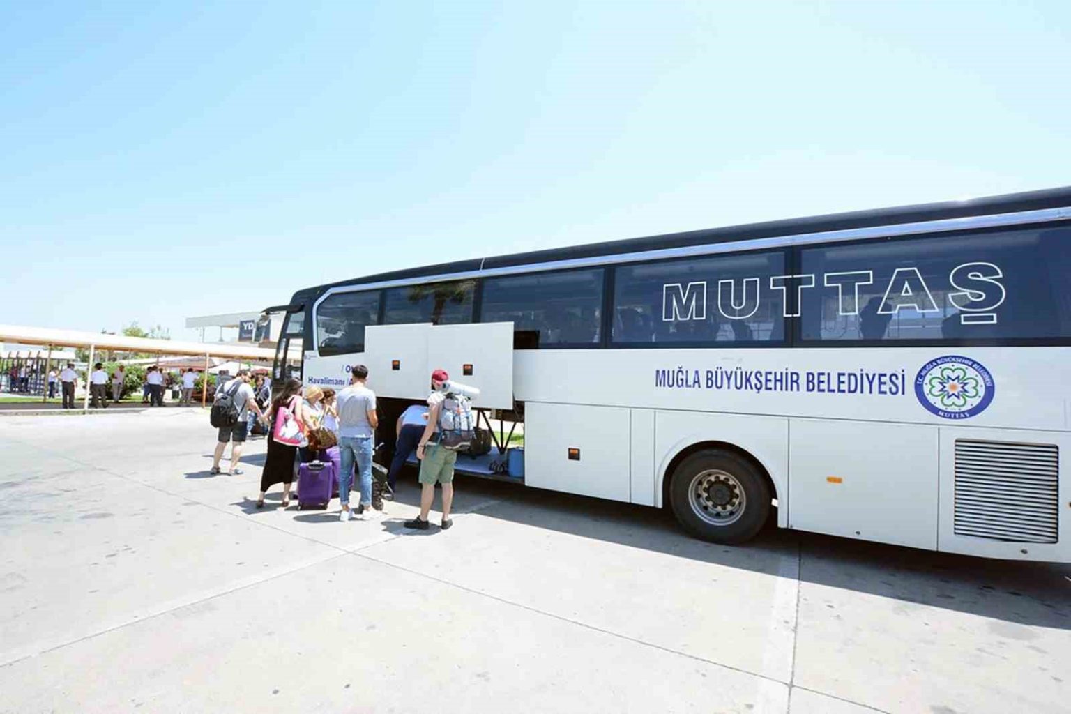 muttas-ile-mugla-havalimanlarina-kaliteli-hizmet