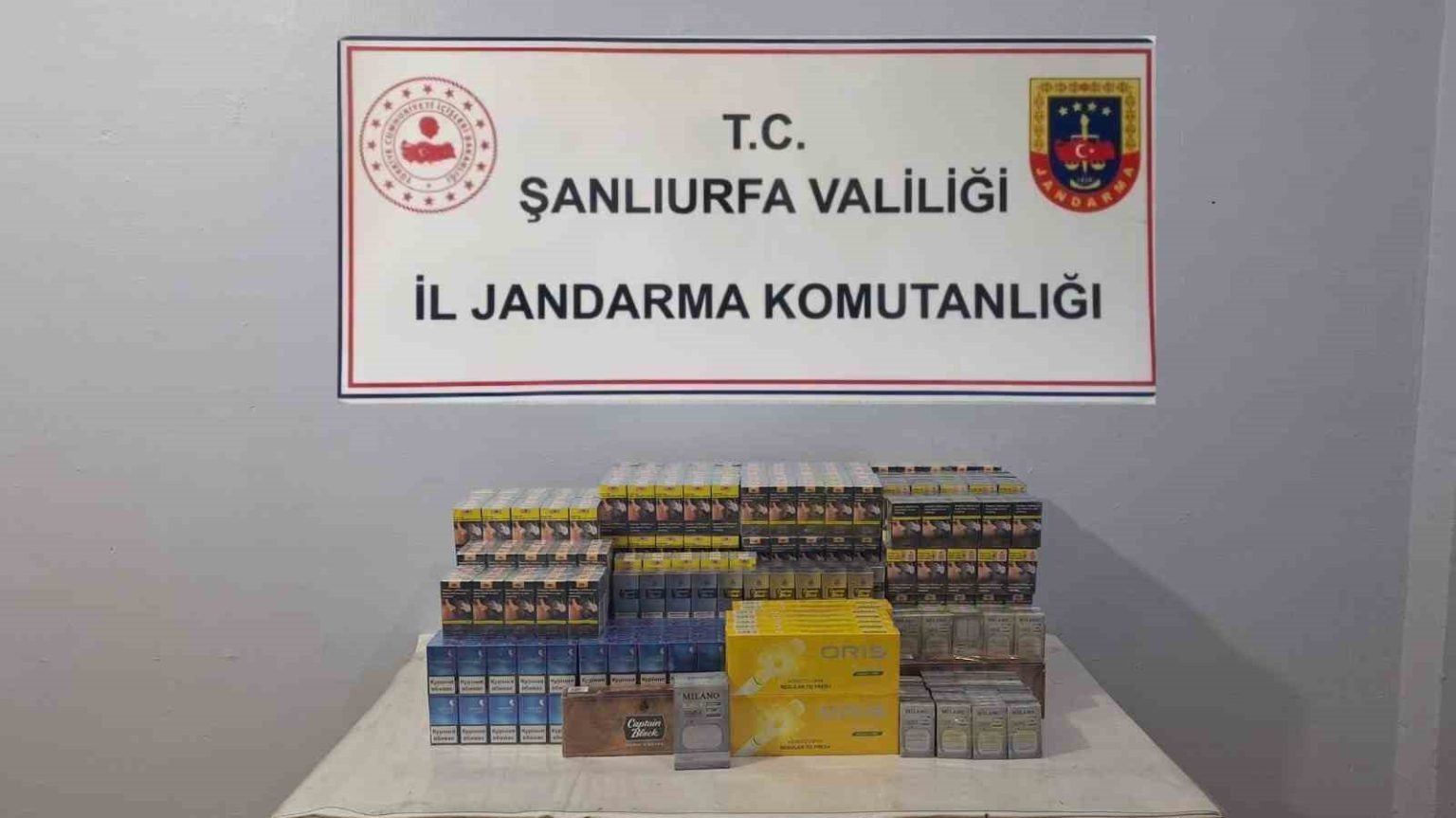 sanliurfada-gumruk-kacagi-2-bin-370-paket-sigara-ele-gecirildi