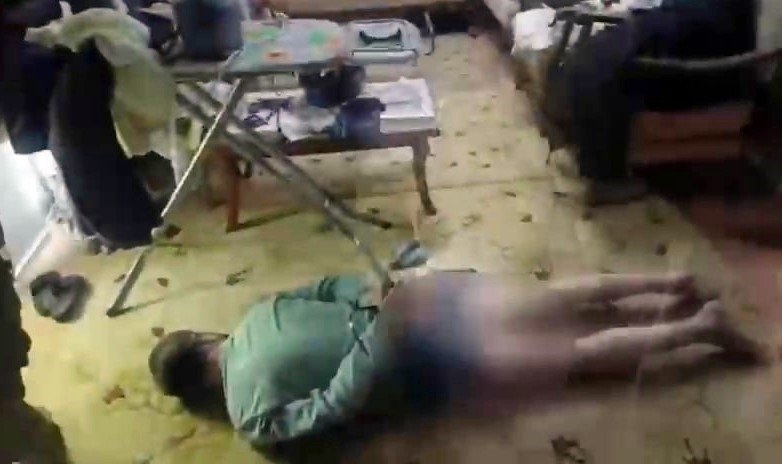 sokak-ortasindaki-infazin-suphelilerin-yakalanma-ani-kameraya-yansidi