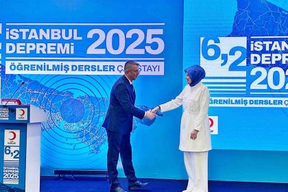 turk-kizilay-manisa-il-baskani-gursele-tesekkur-belgesi