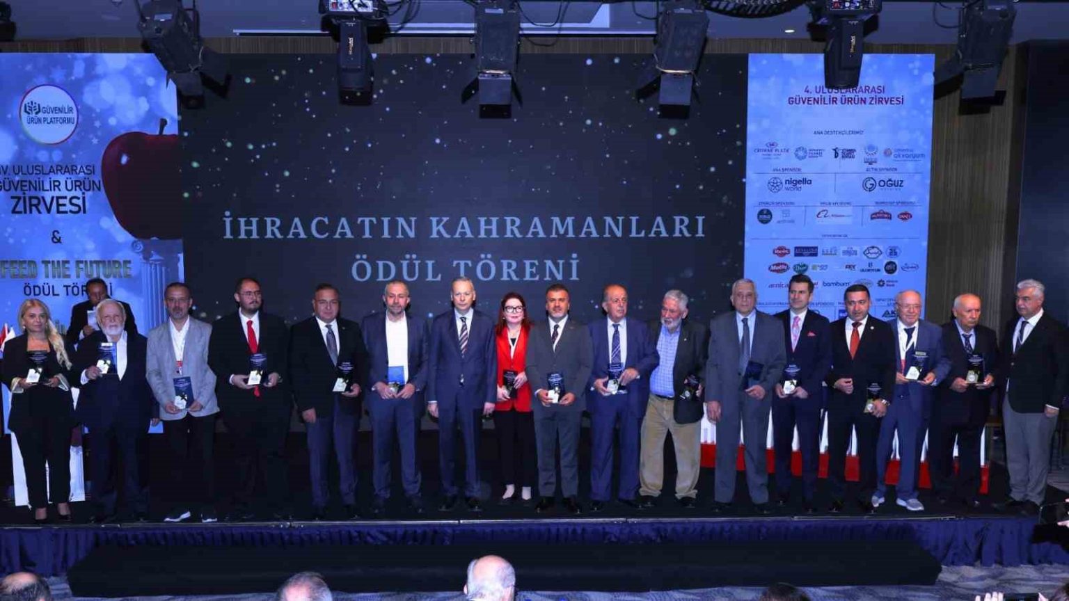 uluslararasi-guvenilir-urun-zirvesinde-e-ihracatin-artirilmasi-adimi-atildi