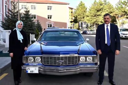 vali-ciftci-ve-esinden-zamanda-yolculuk