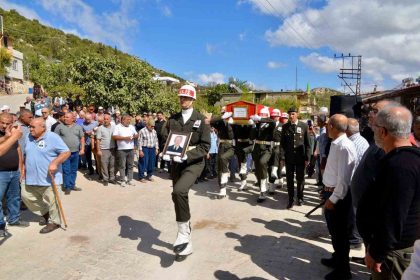 105-hayatini-kaybeden-kore-gazisi-son-yolculuguna-ugurlandi