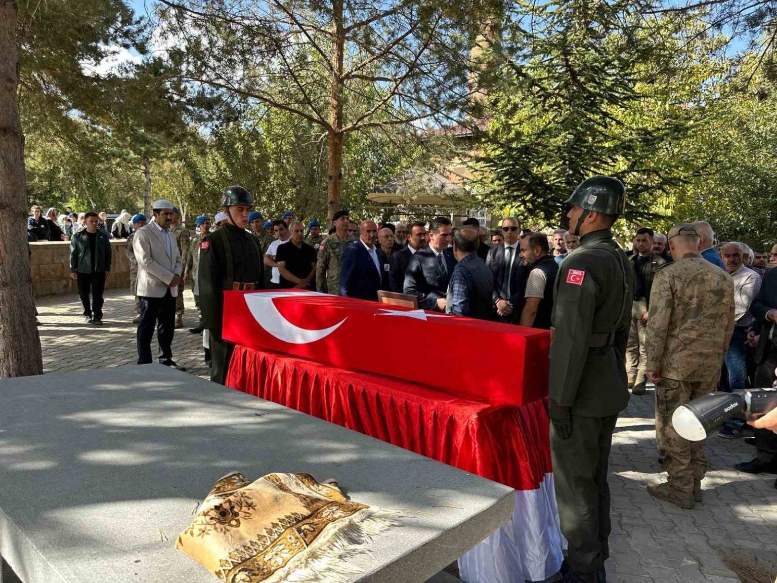 95-yasinda-hayatini-kaybeden-kore-gazisi-son-yolculuguna-ugurlandi