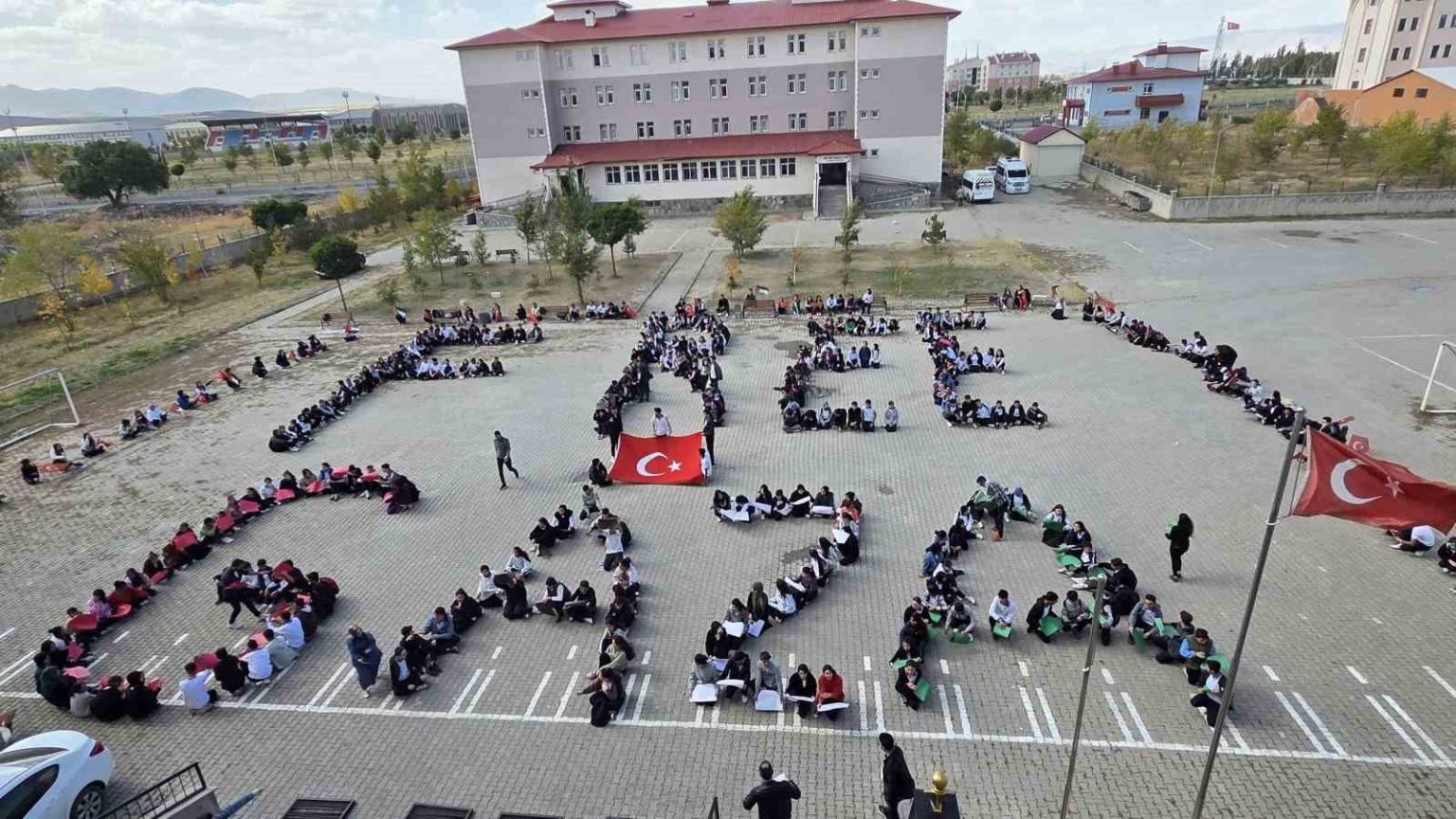 agrida-tum-okullarda-filistin-ve-gazze-temali-etkinlikler-duzenlendi