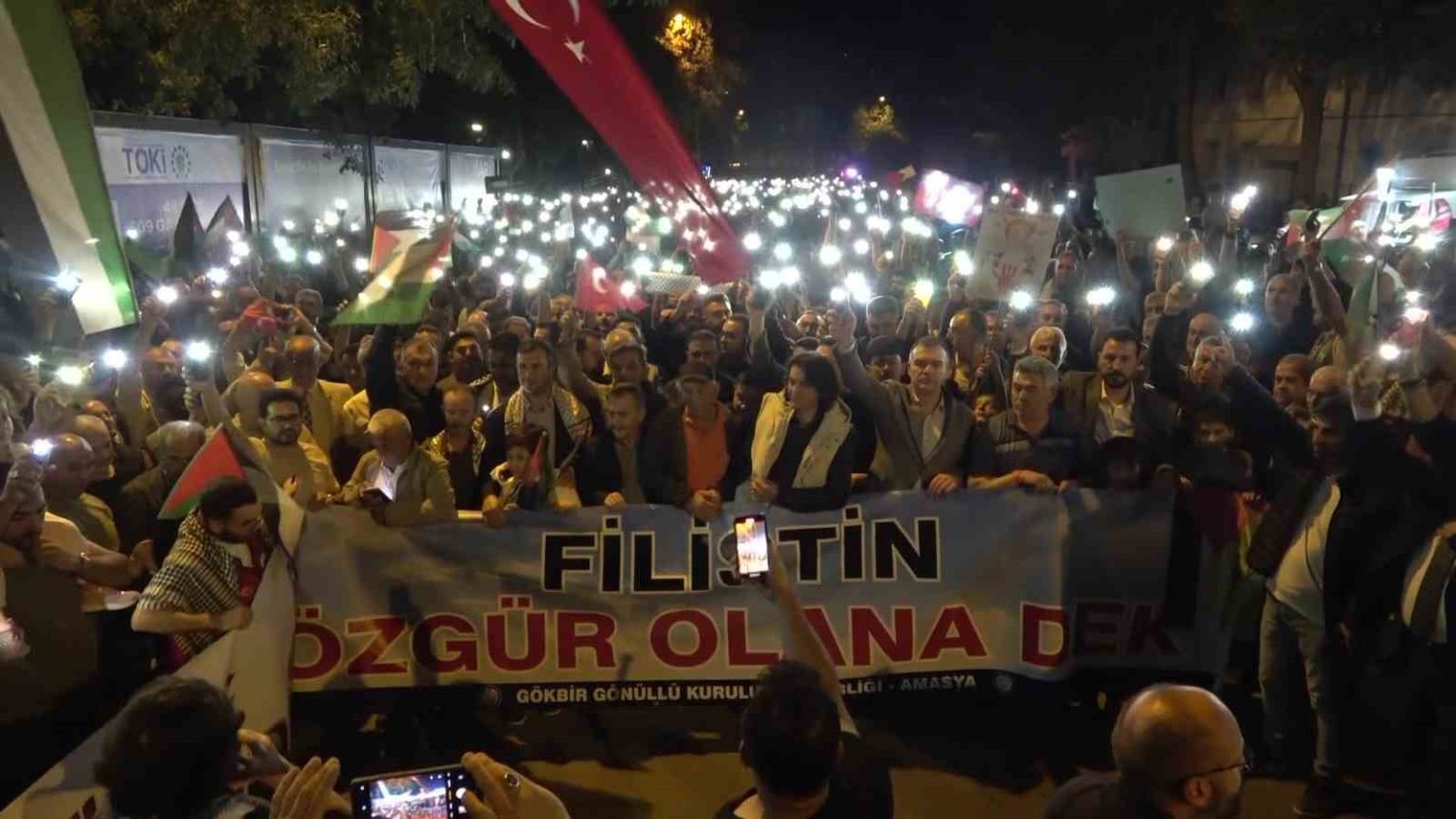 amasyada-5-binden-fazla-kisinin-katilimiyla-filistine-destek-yuruyusu-duzenlendi