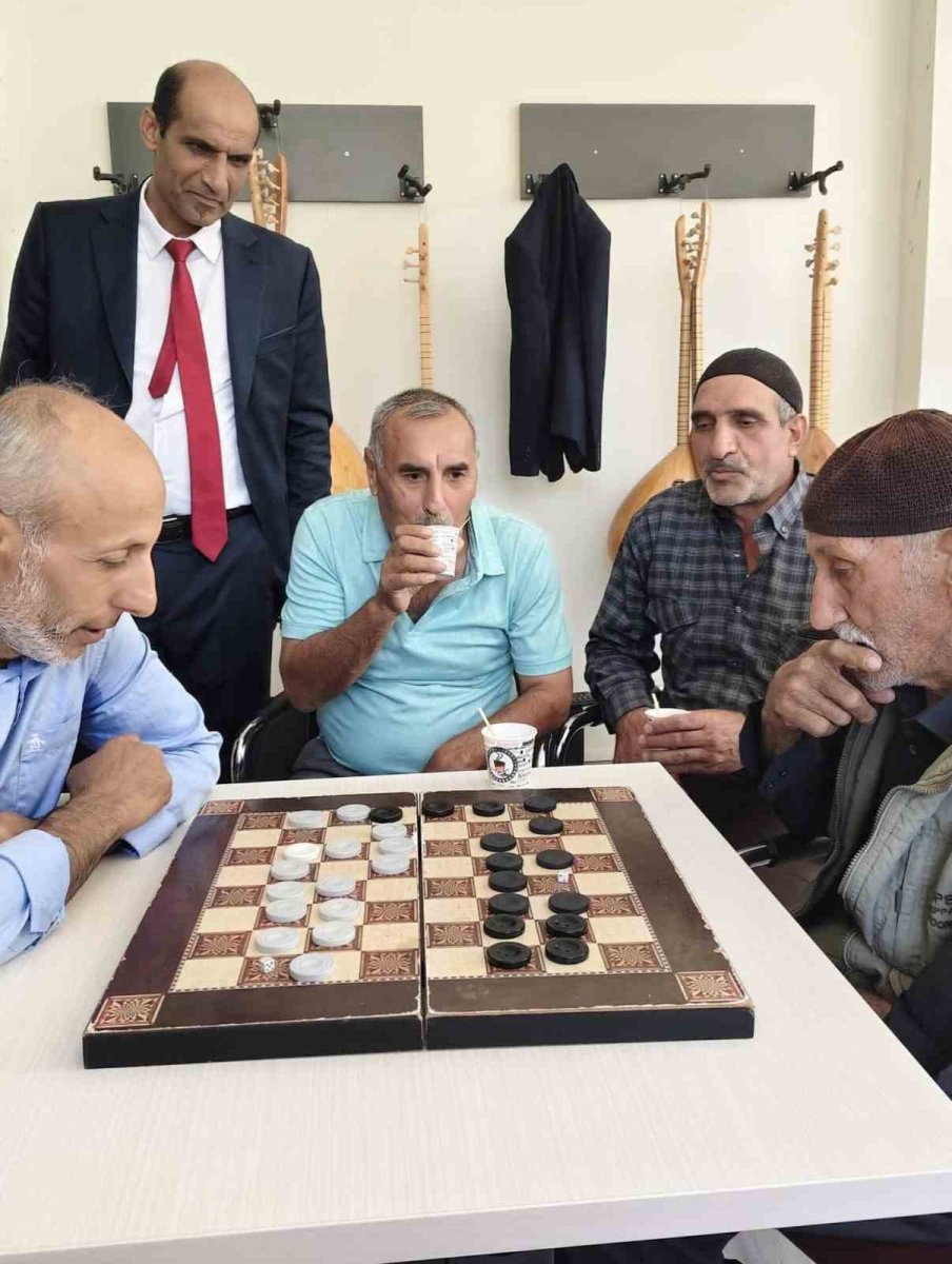 aricakta-dama-turnuvasi-basladi