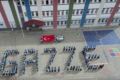 askalede-ortaokul-ogrencilerinden-gazzeye-duygusal-destek