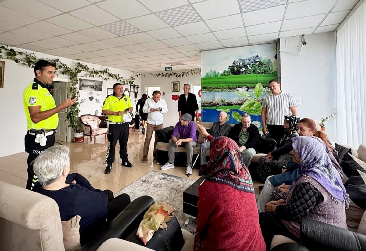 aydinda-yasli-cinarlara-trafik-egitimi