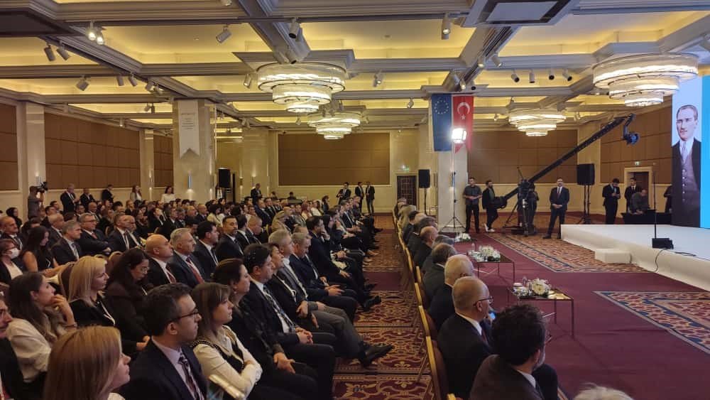 bakan-isikhan-kadinlarin-istihdamini-daha-da-artiracak-yeni-faaliyet-ve-programi-hayata-gecirecegiz