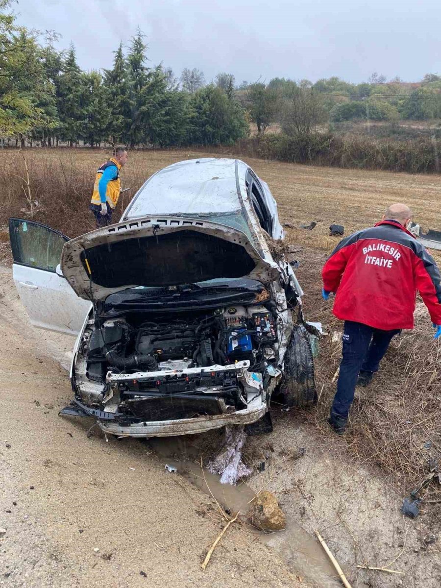 balikesirde-trafik-kazasi-2-yarali